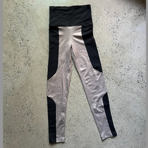 Live The Process Geometric Black and Tan leggings S - Picture 2 of 3